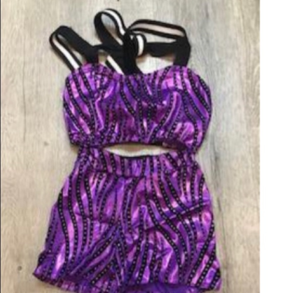 Dance costume